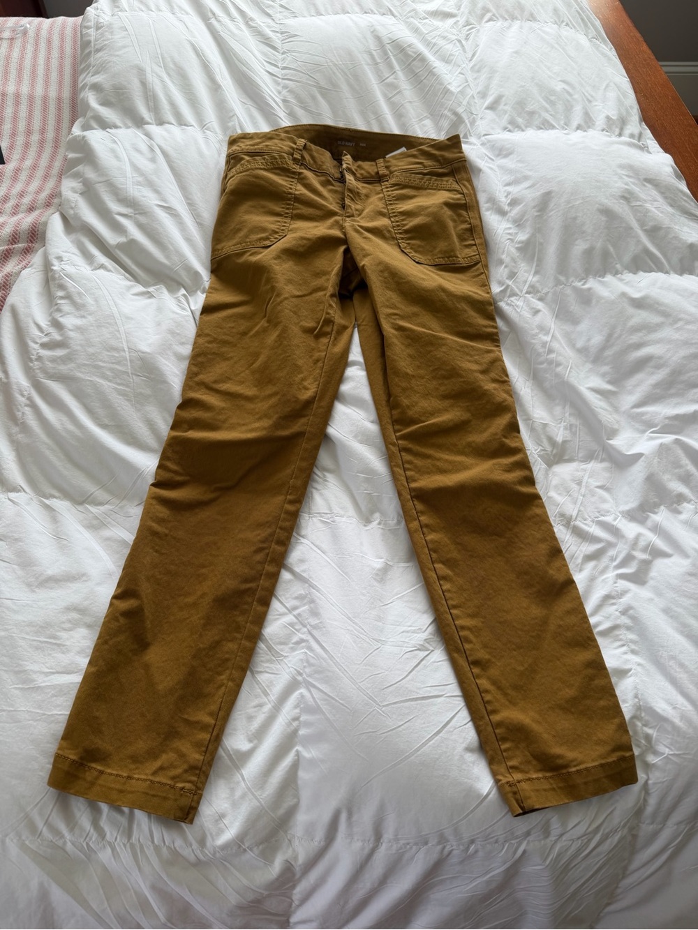 Old Navy Women's Cropped Straight-Leg Pants in Mustard Brown